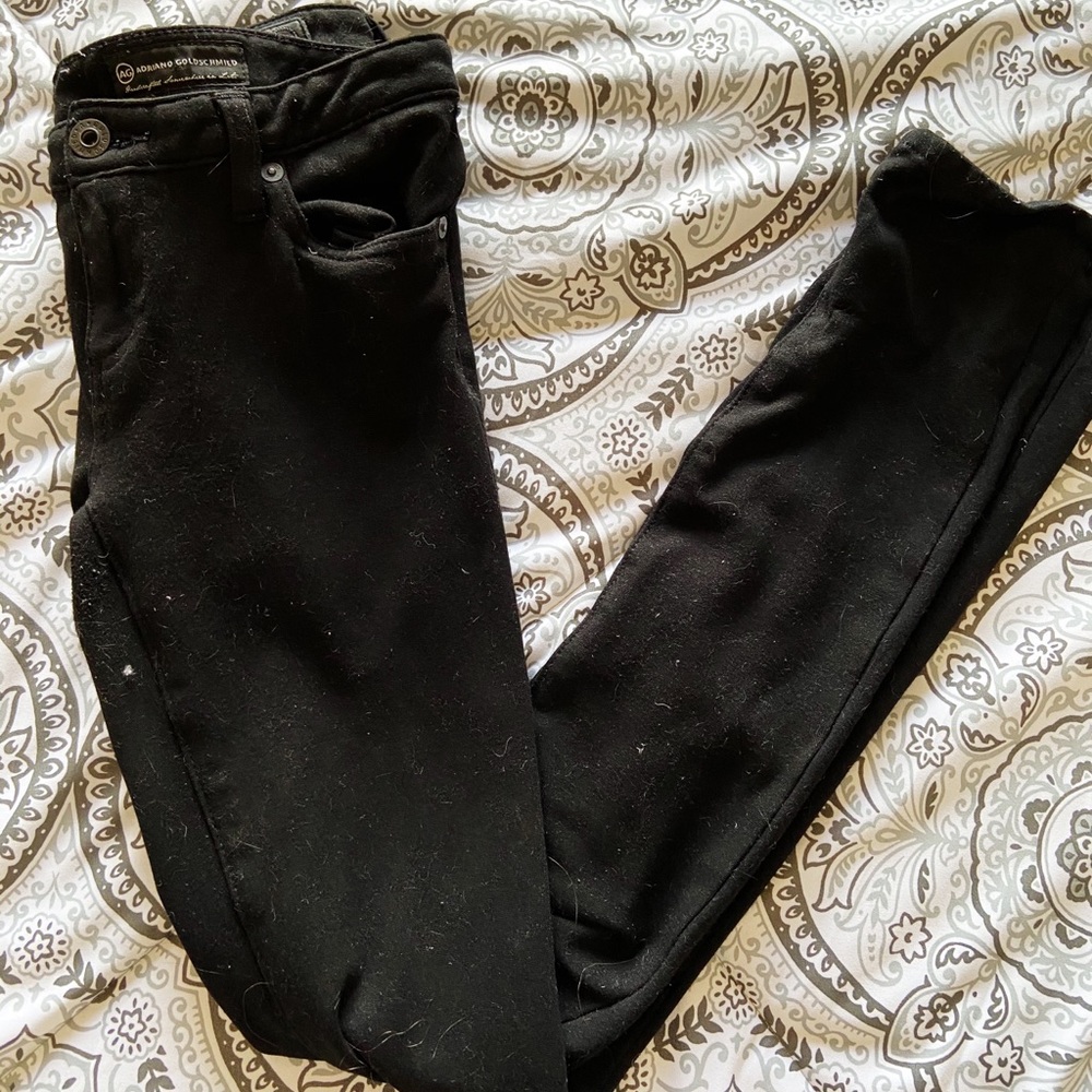 Black skinny jeggings
